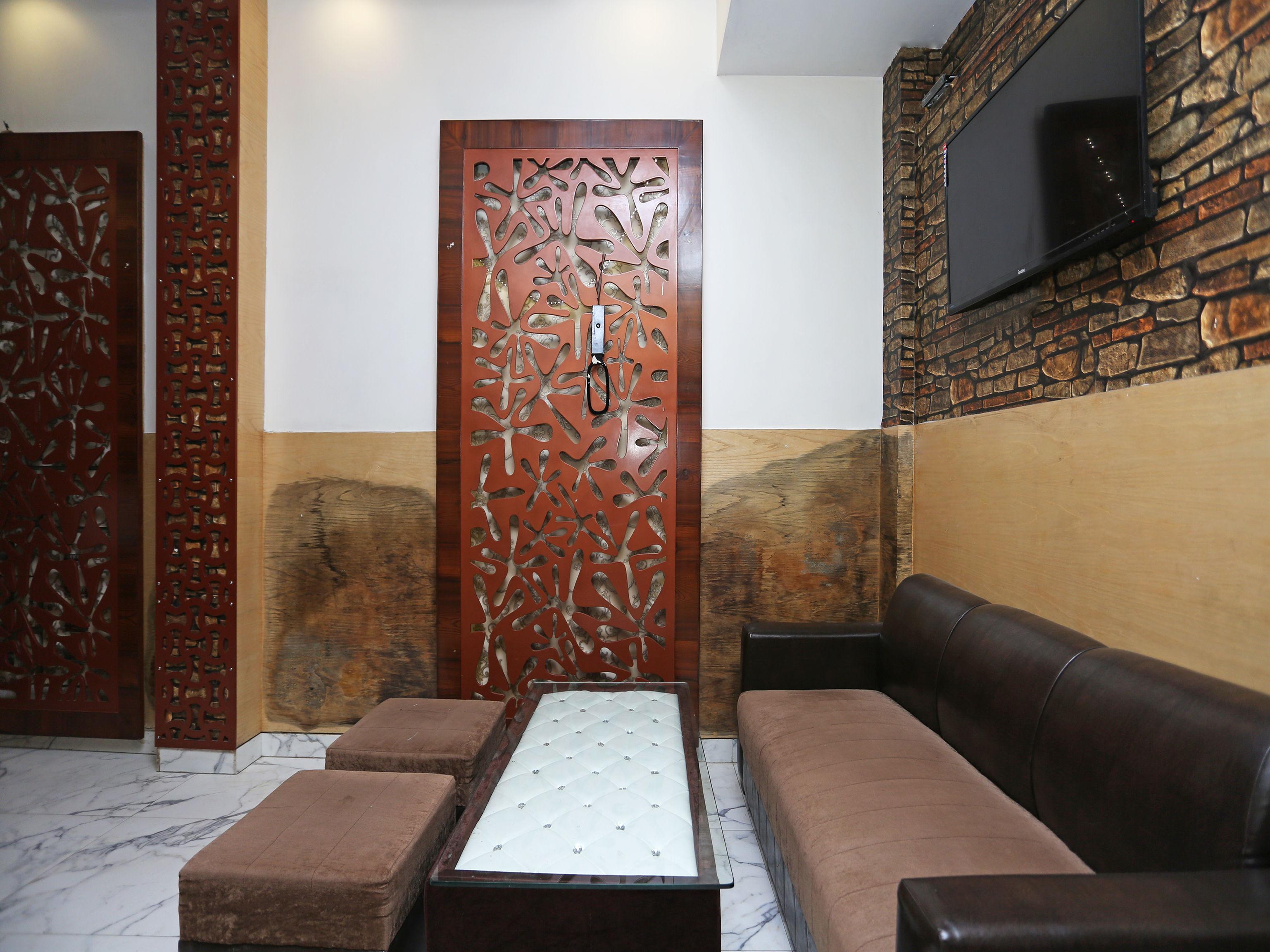 Oyo 6169 Hotel Prem Deluxe Нью-Дели Экстерьер фото